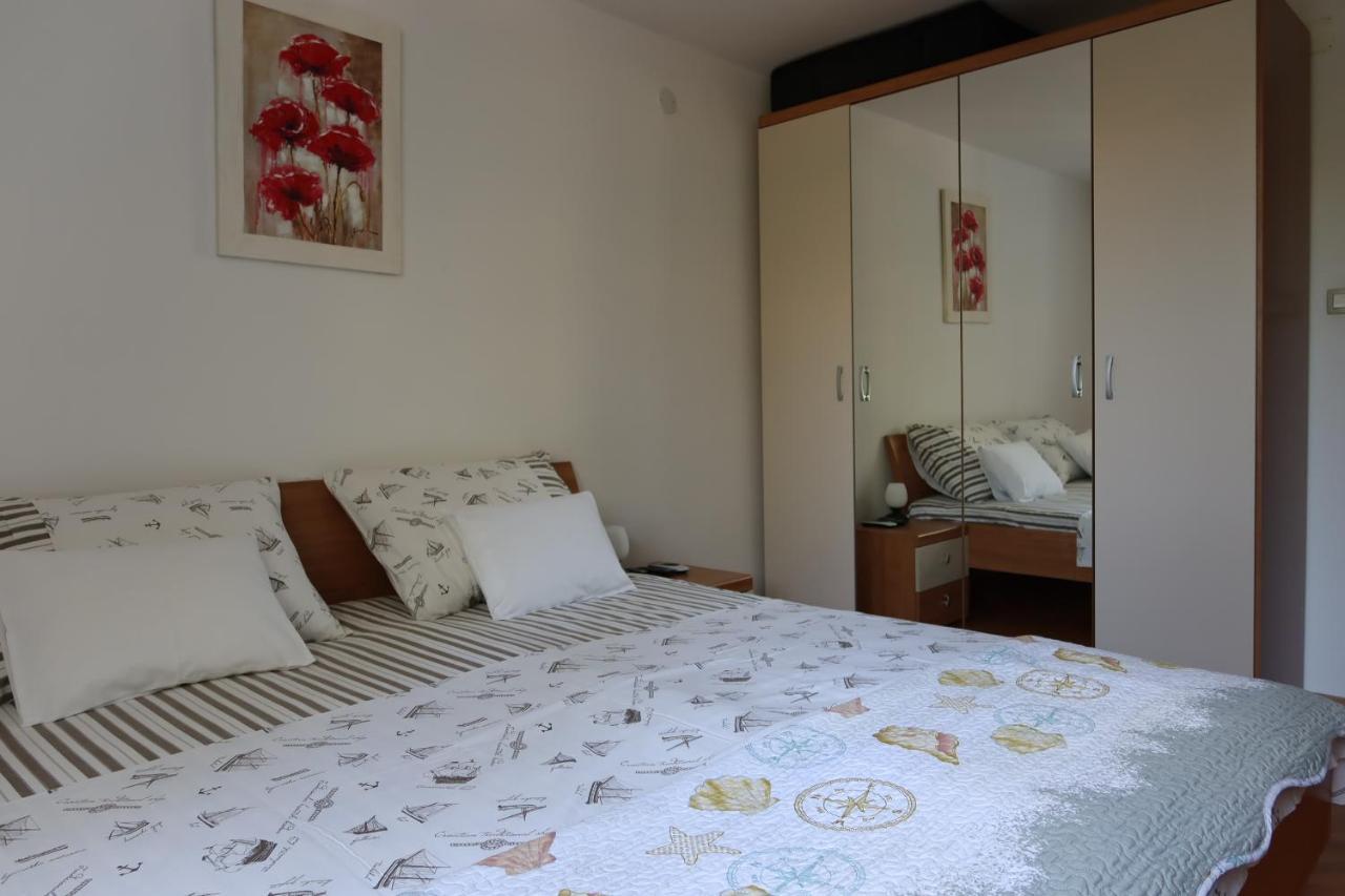 Apartment Mia Спліт Екстер'єр фото
